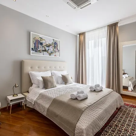 New! Elegant Downtown - Casa Kaja 아파트 스플리트