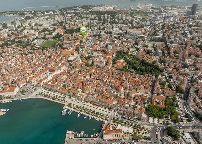 New! Elegant Downtown - Casa Kaja