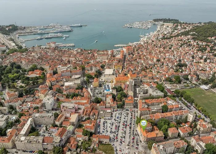 New! Elegant Downtown - Casa Kaja